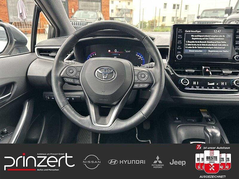 Toyota Corolla 2.0 Hybrid ECVT 'Team D' Technik-Paket*