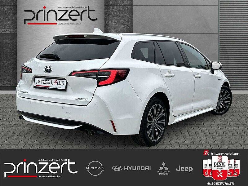 Toyota Corolla 2.0 Hybrid ECVT 'Team D' Technik-Paket*