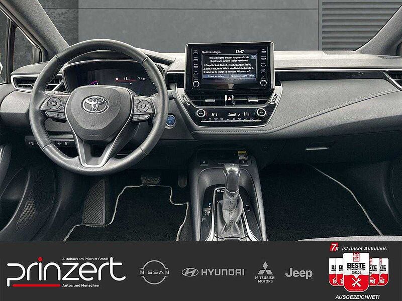 Toyota Corolla 2.0 Hybrid ECVT 'Team D' Technik-Paket*